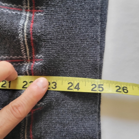 Greg Norman Sweater. - Picture 9 of 9